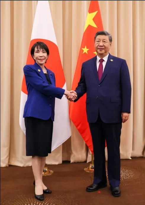 中國國家主席習近平見到日前美國總統川普與高市極度友好的互動後，態度大轉變，主動促成會談。 圖：翻攝X平台 @takaichi_sanae