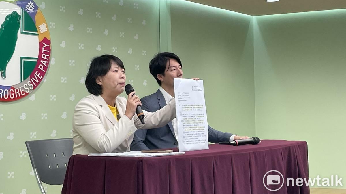 鄭文婷呼籲，謝國樑應停止新市政大樓合建都更。 圖：高逸帆／攝