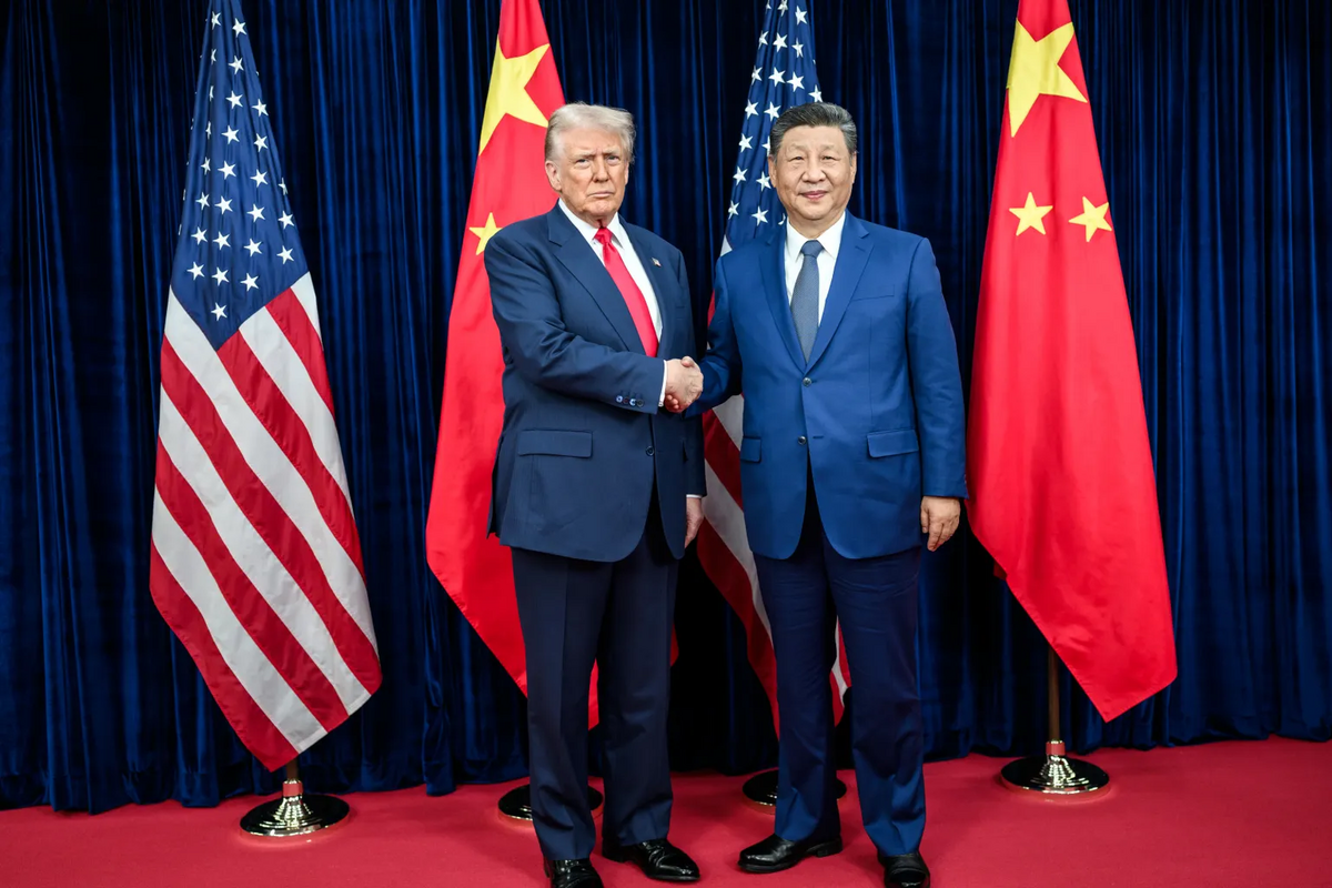 美中貿易戰暫時進入休戰局面。雙方同意部分撤回加徵的關稅，而中國則停止稀土出口管制的強化，但因此而認為中國是贏家則仍屬過早。 圖：取自 白宮 官方網站