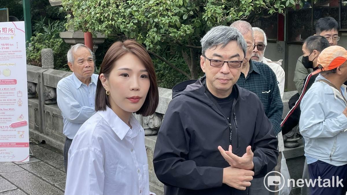段宜康（右）說，對黃國昌來說收錢辦事也是一種好處。 圖：高逸帆／攝