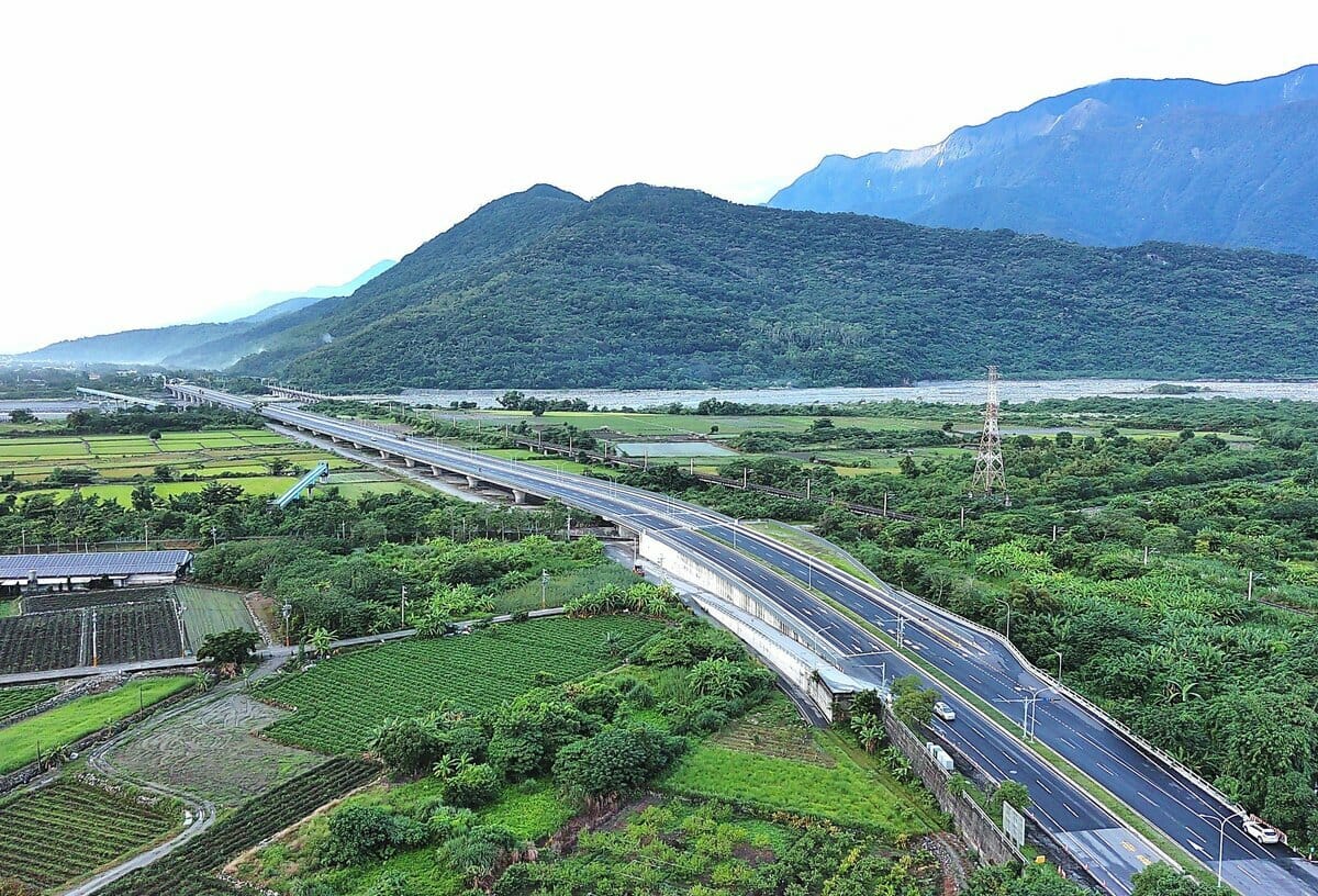 公路局宣布，台9線木瓜溪橋改建工程將在11月7日正式竣工。 圖：公路局／提供