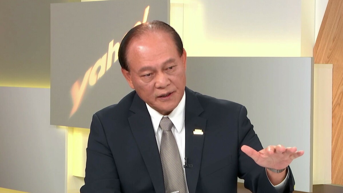 被問及最近多起藝人閃兵的時事題，以將軍退伍的季連成強調，自己是從小立志要報效國家當兵，「我覺得，年輕人還是要以國家安全、國防為重，能夠要當兵一定要當兵。」 圖：Yahoo《齊有此理》提供