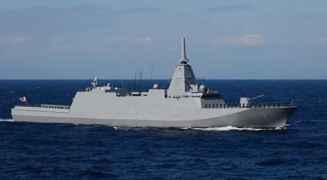 今年 8 月，澳洲新一代多用途護衛艦計畫最終選擇日本「最上」級護衛艦改良型，引發日本政府與防務企業界的高度振奮。 圖:翻攝自樞密院十號