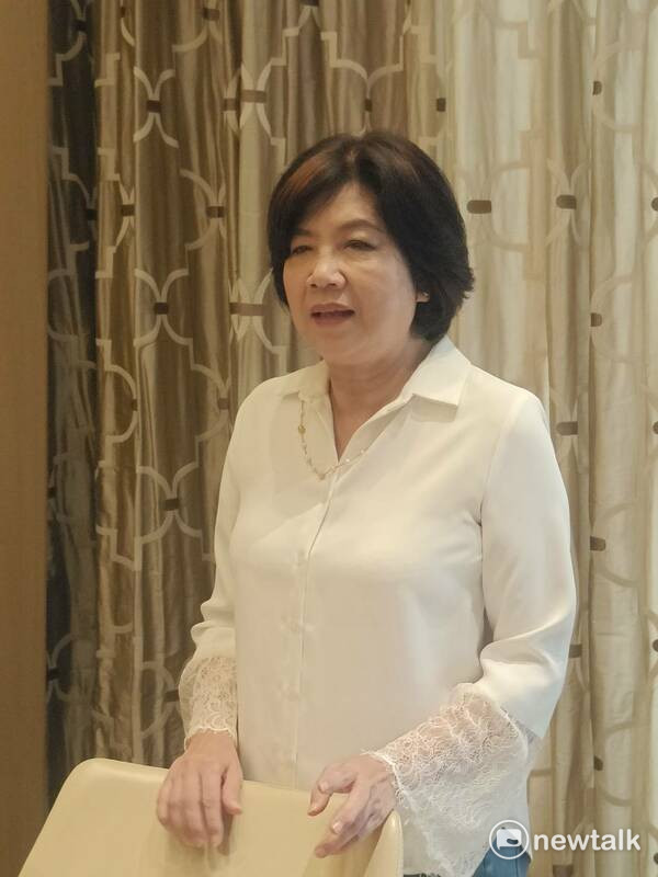 曾任31年檢察官的沈淑宜再披上律師袍，加入鼎康合署律師事務所行列，她表示，從檢察官到律師身分的轉換，她會重新定義法律工作的價值，全力推動「意定監護契約」。 圖：唐復年/攝