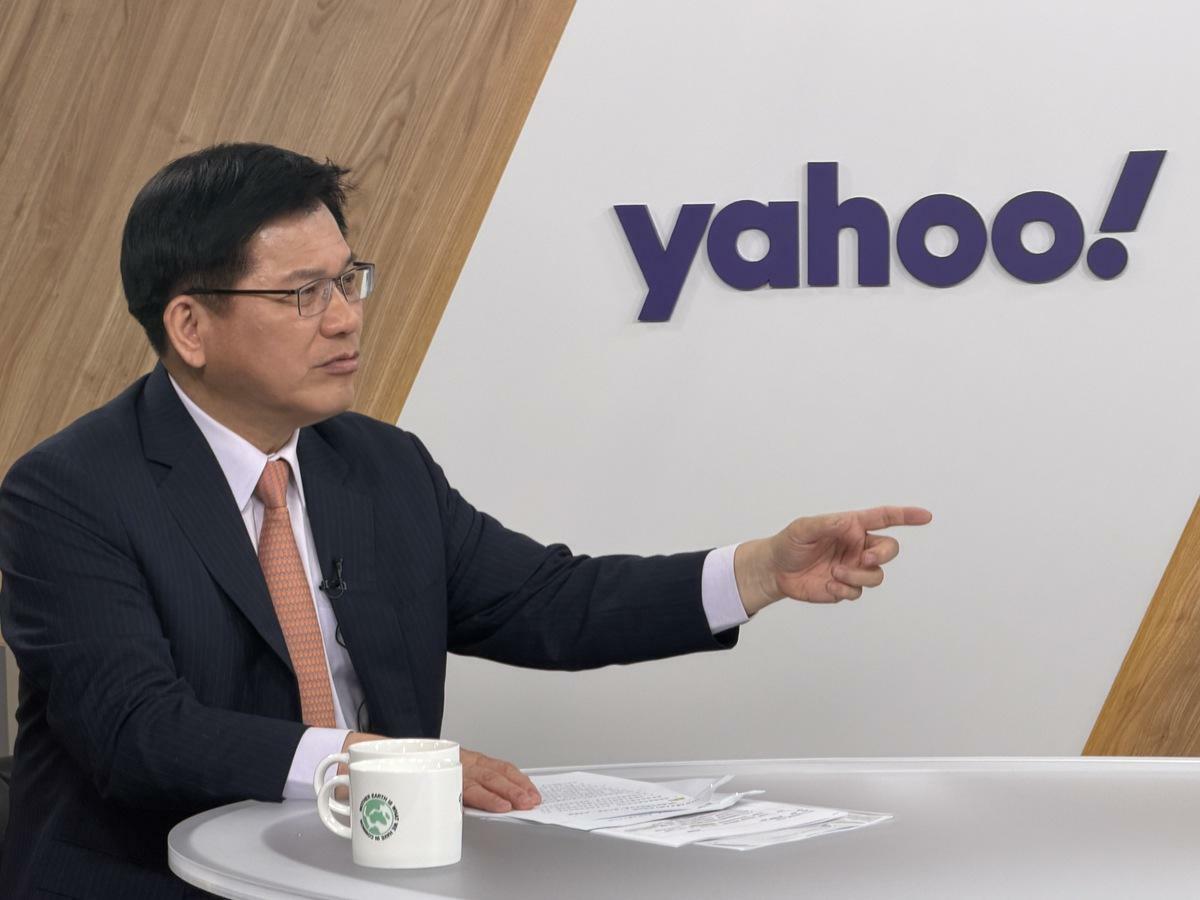 被問及與吳釗燮是否合作愉快，林佳龍說，應該相當愉快。 圖：Yahoo TV提供
