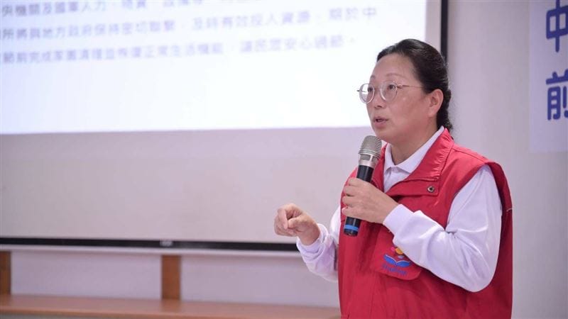 光復鄉紅色警戒未解除仍要上班上課，民眾湧入花蓮縣長徐榛蔚臉書表達不滿。 圖：翻攝徐榛蔚臉書