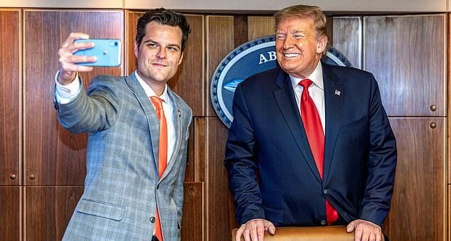 前佛羅里達州聯邦眾議員蓋茨（Matt Gaetz）被指控與未成年少女發生性行為，事後少女狀況脆弱。 圖：翻攝自@factpostnews