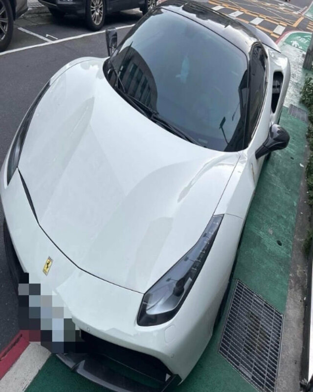 網紅孫姓男子8日清晨在夜店飲酒後，駕駛上千萬元的法拉利跑車上路，遭警方查獲，且酒測值高達0.87毫克，依法逮捕送辦。（民眾提供）中央社記者黃麗芸傳真 114年11月16日