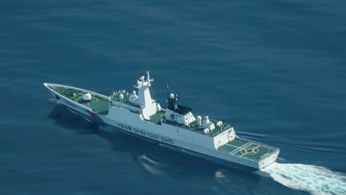 中國今（16）日派出4艘海警船進入釣魚台海域，威脅高市早苗「台灣有事」言論。 圖：翻攝自 X @TheDefenseByte