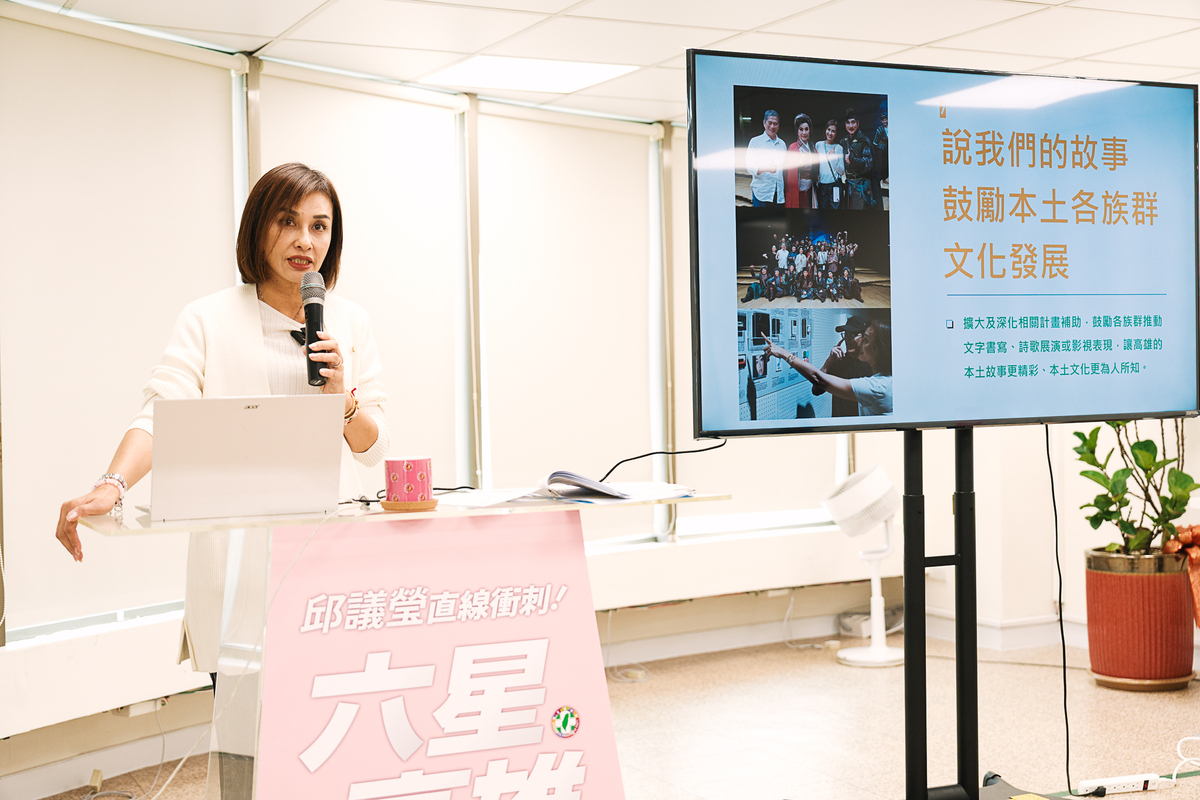 邱議瑩表示若當選市長，將推動「雙語普拉斯」及軍校跨校雙學位制。 圖：邱議瑩競選總部/提供