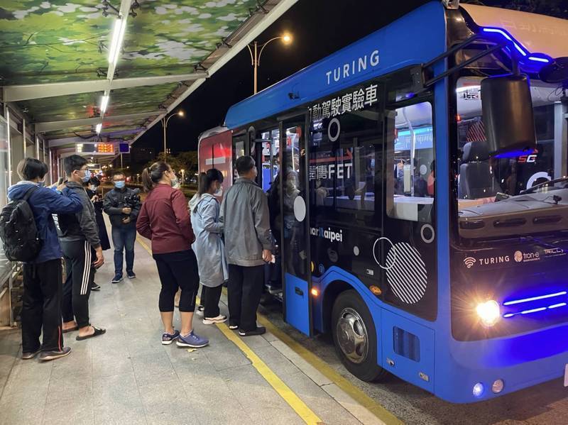 台北市政府交通局研擬推動「自駕公車」，並將北市科作為自動駕駛公車測試首站。 台北市交通局／提供