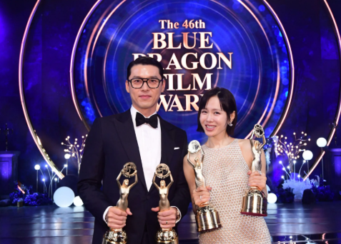 玄彬及孫藝真夫妻雙雙奪下青龍獎。 圖：翻攝自青龍獎YT頻道
