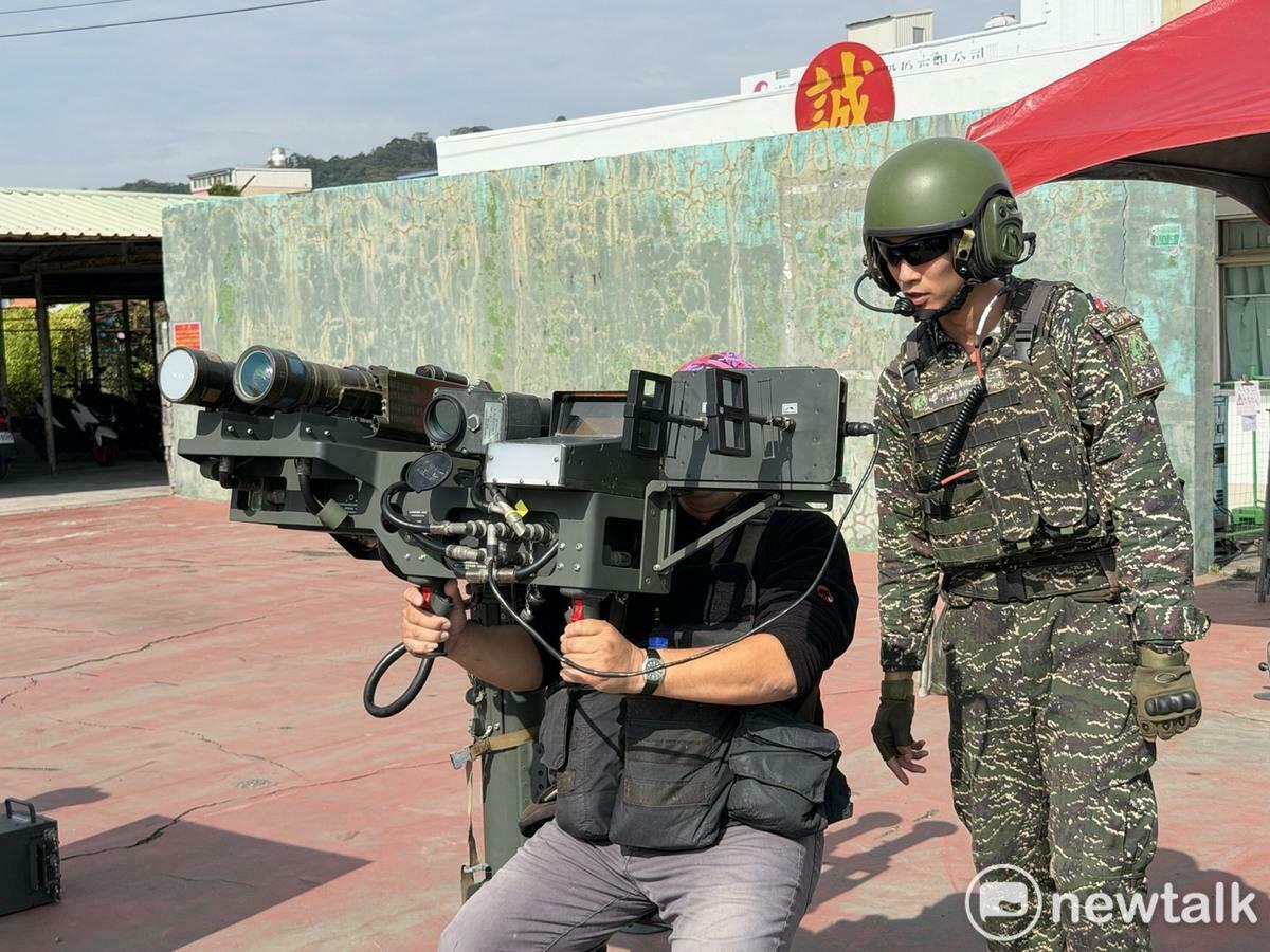 雙聯式刺針飛彈發射系統，可讓民眾互動體驗。 圖：金大鈞／攝
