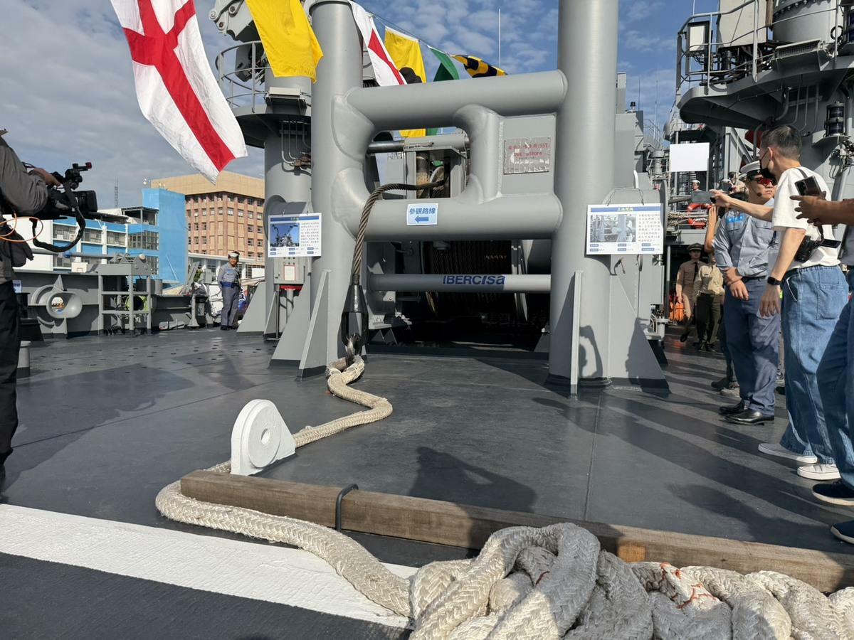 大武軍艦定位為新型救難艦，圖為大武艦主拖纜機。 圖：金大鈞/攝