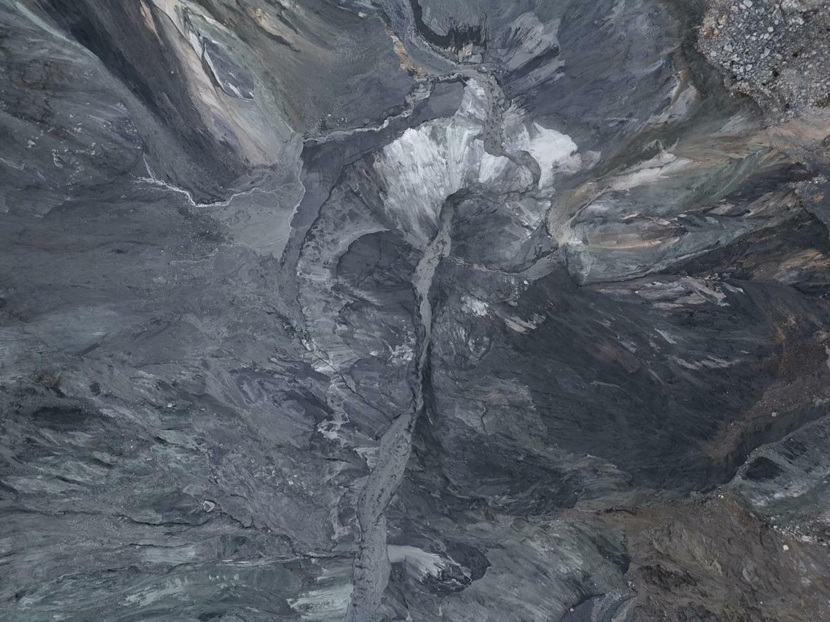 馬太鞍溪堰塞湖第3湖區，已完全溢流，阻擋在河道中的土砂也隨著水流沖刷完全消失。 圖：林保署／提供