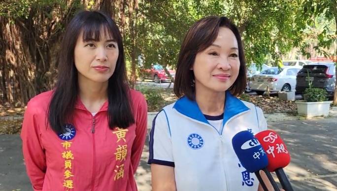 柯志恩(右)強調民進黨籍里長涉案，應該要由民進黨出面來澄清清楚。 圖：柯志恩辦公室/提供