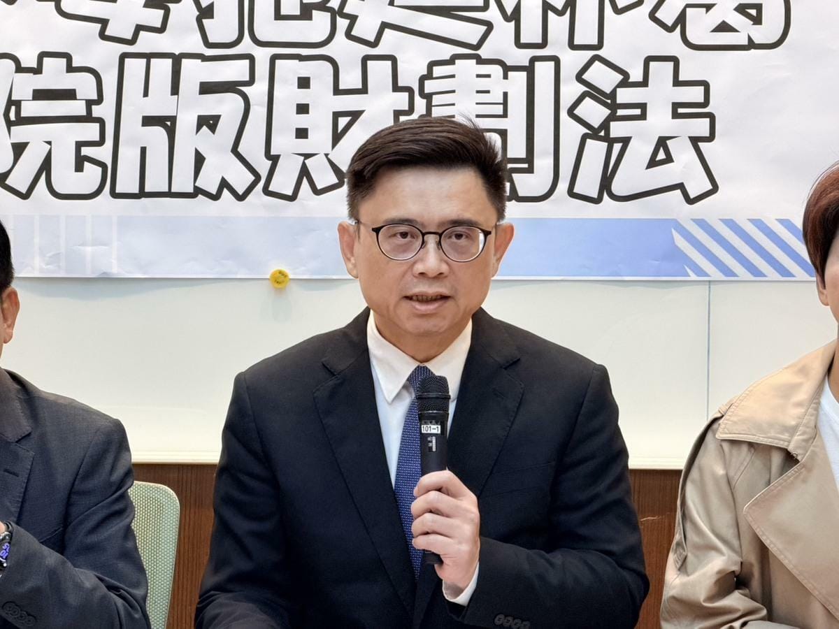 賴瑞隆轟藍白選擇在程序委員會封殺政院版財劃法，是最不負責任、最欺負南部居民的做法。 圖：賴瑞隆辦公室/提供（資料照）