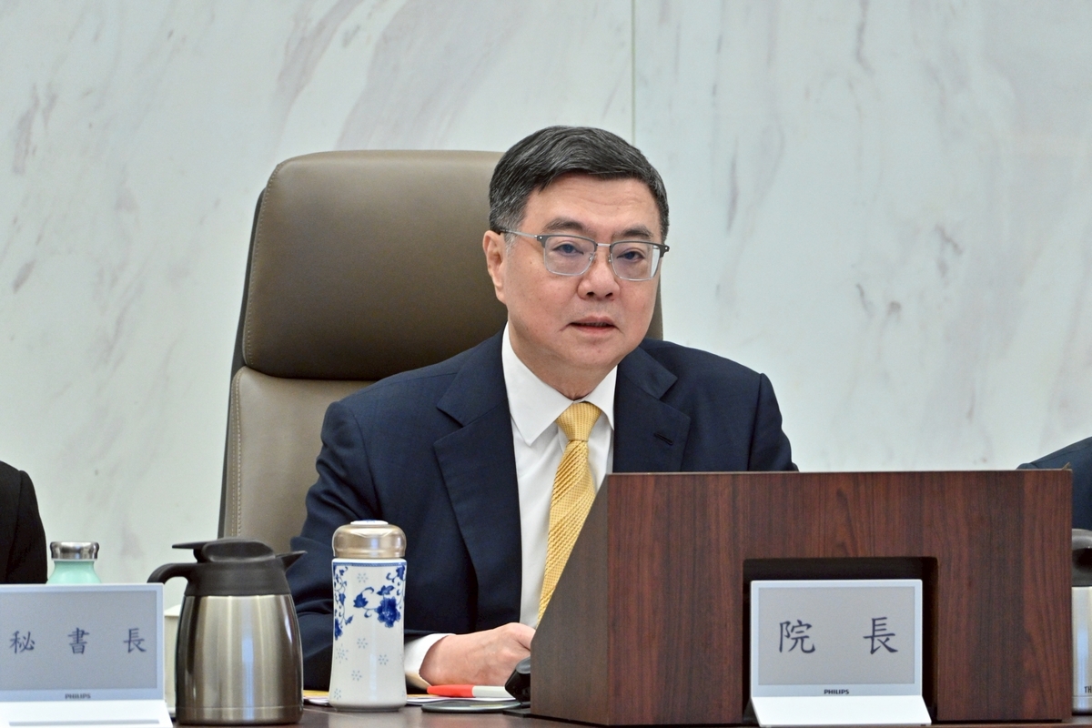行政院長卓榮泰今（27）日在行政院會聽取內政部「重啟公地放領政策」報告。 圖：行政院提供