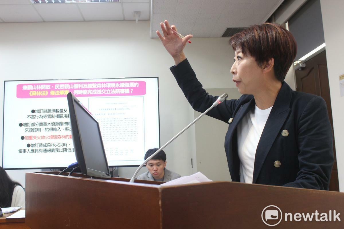 立委陳亭妃表示，立法院經濟委員會今日審議《森林法》修正草案，社會對於本次修法相當關注，特別是涉及「世代居住在林地」的民眾權益。 圖：陳亭妃服務處提供