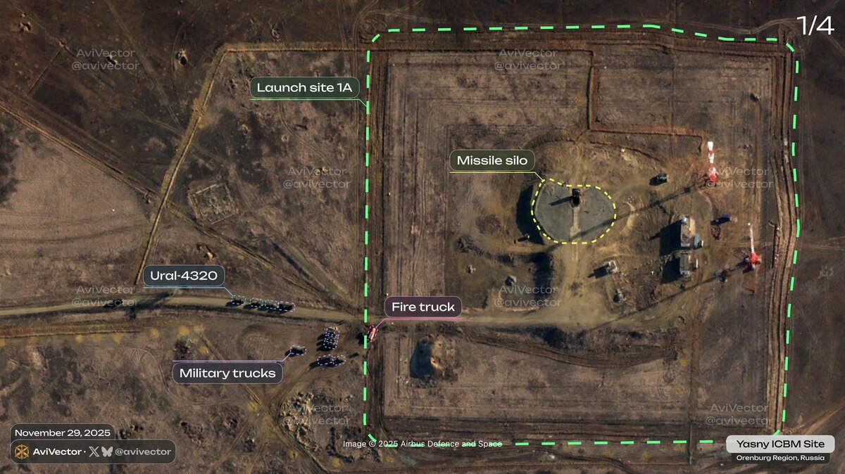 AviVector利用Airbus Pleiades Neo約30公分解析度衛星影像，揭露29日俄羅斯ICBM試射失敗後的現場，可見明顯彈坑與發射井周邊的軍事活動。 圖：翻攝自 X @Etienne_Marcuz