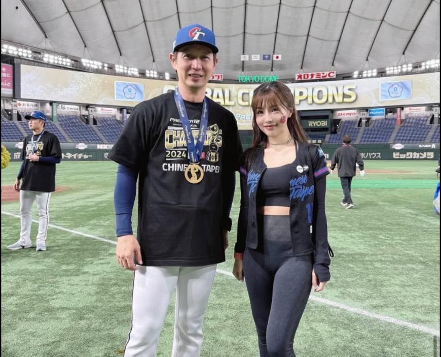 倪安(右)近期遭一名網友指控，介入中華職棒統一獅教練高志綱的婚姻。 圖：翻攝自倪安IG