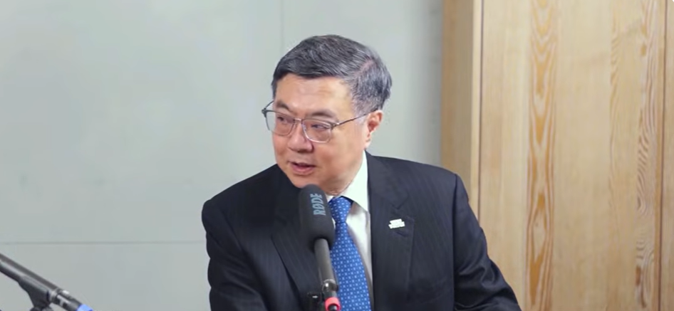 行政院長卓榮泰今（5）天傍晚接受廣播節目「寶島全世界」專訪。 圖：擷自直播畫面