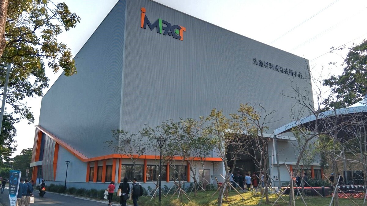 投入3.5億元興建的高科大先進材料成型技術中心。 圖：孫家銘攝