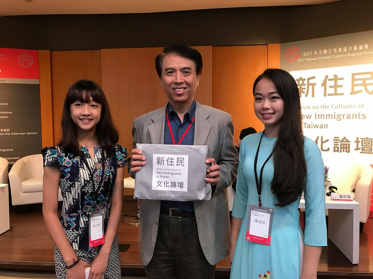 關注各族群，陳學聖也認為自己過去曾任文化局長的政績有目共睹，是繼續存在且有價值的。 圖：陳學聖辦公室/提供