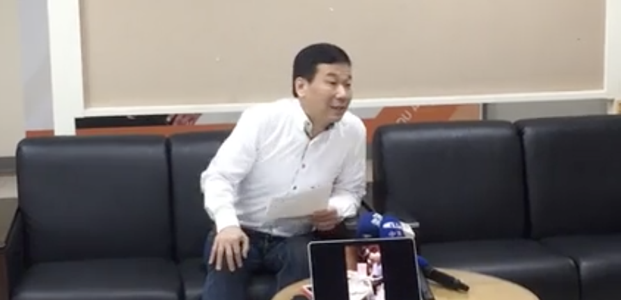 國民黨台北市黨部選舉15日登場，台北市議員鍾小平召開記者會質疑對手黃呂錦茹請吃飯拉票。 圖：截自鍾小平臉書