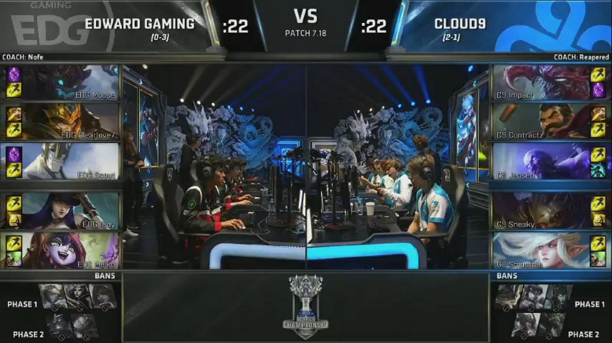 EDG與C9的雙方選角，C9犯下致命失誤。 圖：翻攝自 LoL Esports YouTube