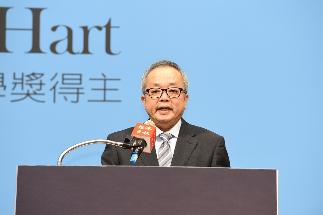 行政院副院長施俊吉今（16）日表示，各國政府普遍面臨財政無法獨力負擔所有公共建設或服務，政府要維持運作，勢必得啟動民間力量來共襄盛舉。 圖：行政院/提供（資料照片）