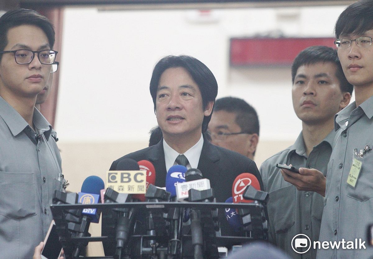 退輔會主委李翔宙今（17）天持續請假，但行政院長賴清德上午到立法院備詢前受訪，仍相當肯定李過去的表現。 圖：張良一/攝