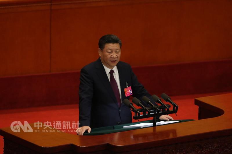 中共19大專題中國共產黨第19次全國代表大會開幕式18日登場，中共總書記習近平發表談話。 圖 : 中央社