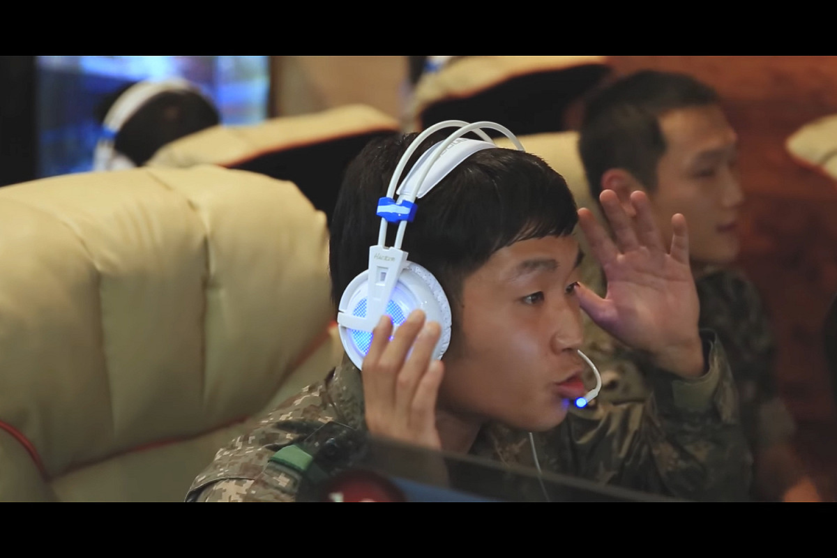 南韓軍方為了喜愛遊戲與電競的年輕士兵們，舉辦本次比賽。 圖 : 暴雪娛樂提供