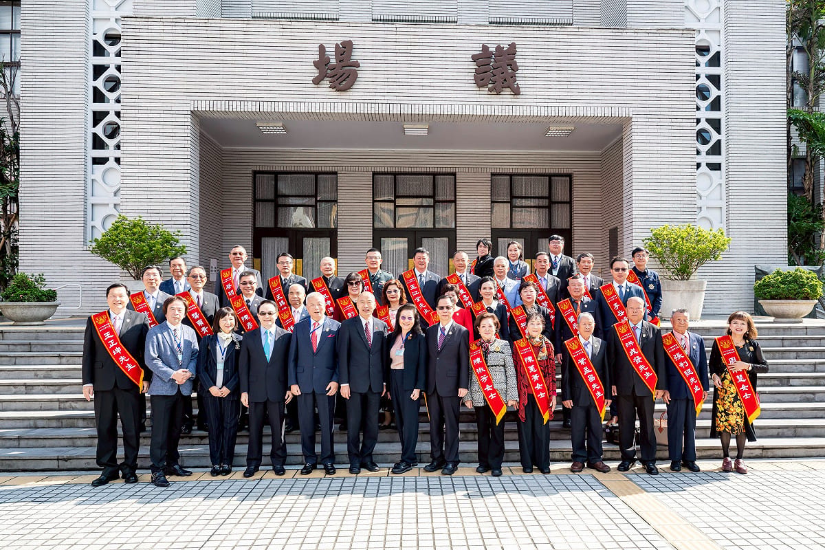 立法院長韓國瑜10日上午接見114年全國好人好事代表一行46人 圖：立法院提供
