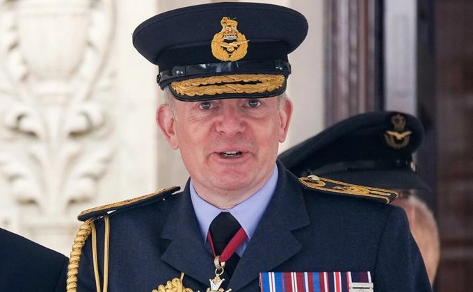 英國空軍參謀長奈頓也發表類似觀點，要求英國民眾做好戰爭準備，應對俄羅斯可能帶來的威脅。 圖：翻攝自 @nexta_tv X 帳號