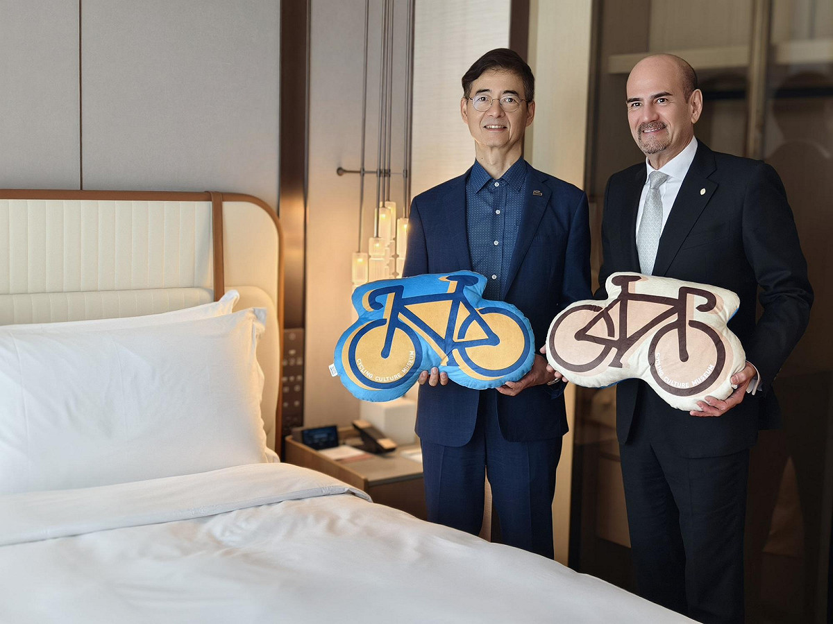 專案中特別打造聯名主題客房，將自行車文化探索館的設計語彙巧妙融入洲際酒店優雅格調。 圖：台中勤美洲際酒店/提供