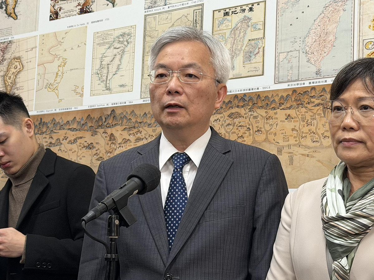 警政署長張榮興今日於立院內政委員會會前接受媒體聯訪。 圖：金大鈞／攝