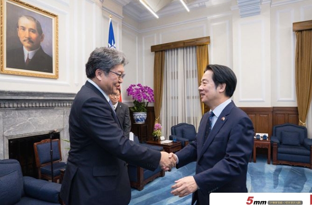 賴清德總統(右)今（22）日接見「日本自民黨幹事長代行萩生田光一眾議員一行」。 圖 : 總統府/堤供