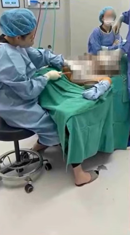 陳昭姿揭護理師違法抽脂，衛福部認定密醫罪證確鑿，最重可判五年徒刑。 圖：翻攝自陳昭姿　記者會直播畫面