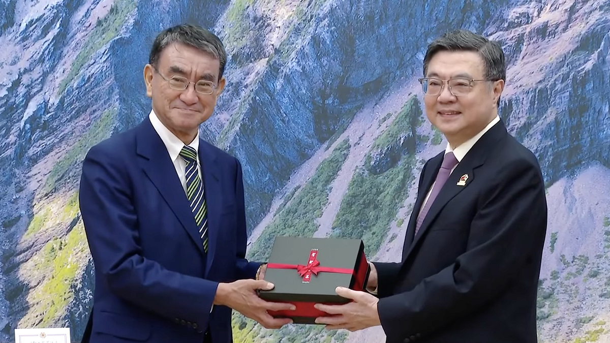 卓榮泰接見日本前外務大臣河野太郎眾議員一行 圖：翻攝自共訊