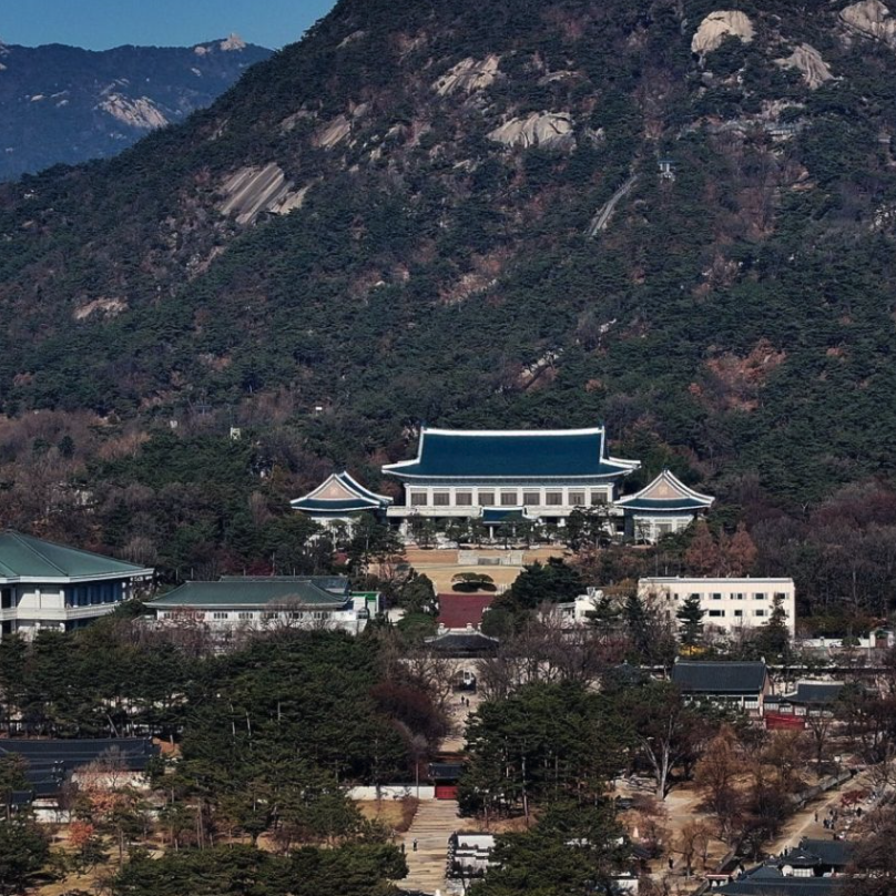 韓國總統李在明上任後，總統辦公室將正式從龍山區搬回青瓦台，結束長達3年7個月的「龍山時代」。 圖：翻攝自X帳號@hangul