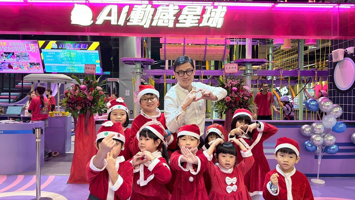 宋雲飛長期推動公益理念，邀請多個公益團體與身心障礙兒童搶先體驗全新館區。 圖：追風企業營運本部/提供