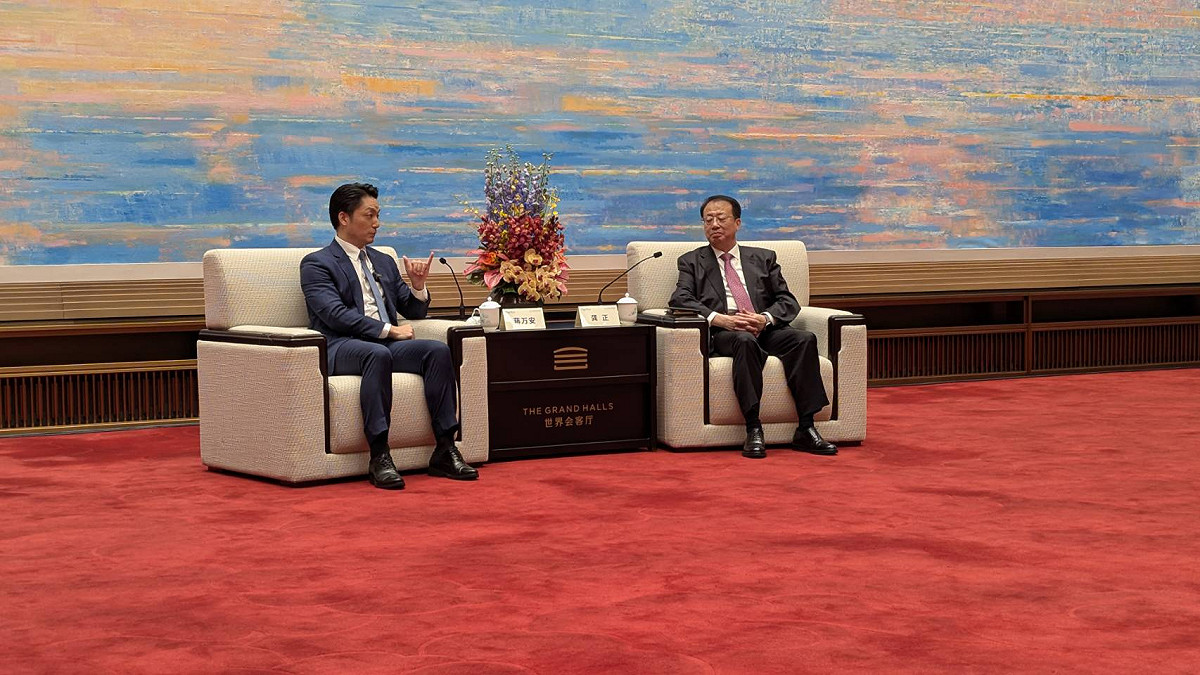 台北市長蔣萬安（左）與上海市長龔正（右）。 圖：國民黨議員曾獻瑩 / 提供