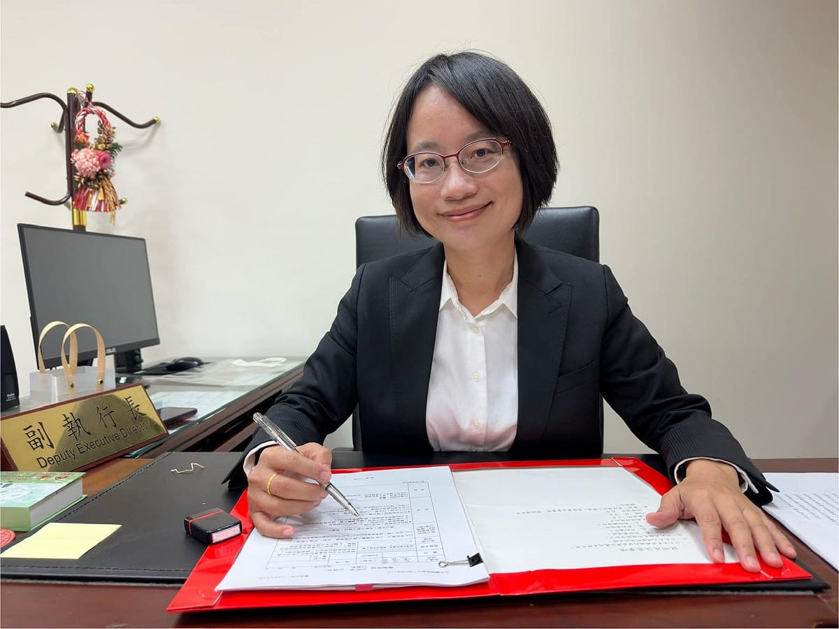 吳音寧批韓國瑜扯別的共諜人物，「戲偶也不見得認識操偶師啊！」 圖：取自吳音寧臉書（資料照）