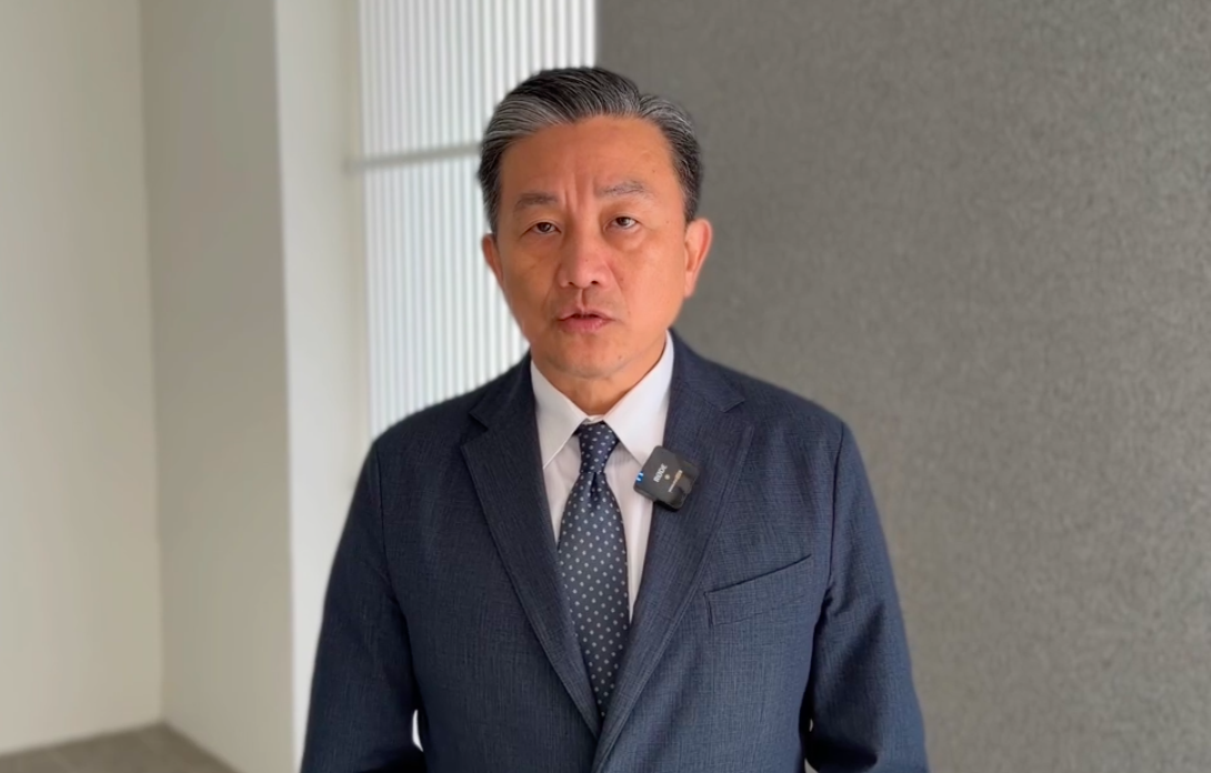 中共今日突襲宣布對台軍演，民進黨立委王定宇認為非偶然，意旨回應國際壓力。 圖：翻攝自王定宇提供影片
