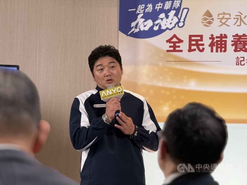備戰世界棒球經典賽（WBC），台灣隊預計2026年1月15日展開第1階段集訓，總教練曾豪駒（圖）31日表示，農曆年僅會休息約4天，預計2月19日展開第2階段集訓。中央社記者謝靜雯攝　114年12月31日