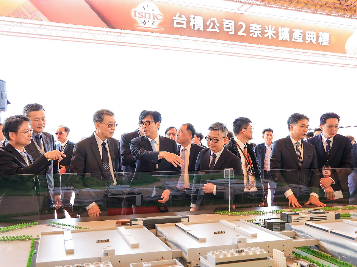 2025年台積電F22舉辦2奈米擴產典禮，高雄先進半導體製造量能再擴大。 圖：高雄市經發局/提供