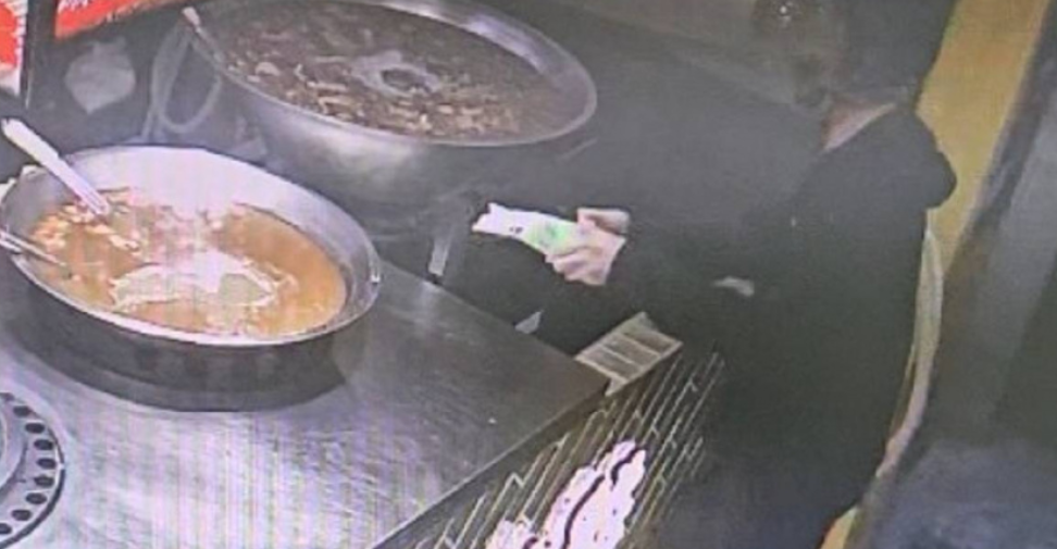 連鎖麻油雞莊家班近日遭不明人士闖入，惡意倒入砂糖、芥末等異物，造成民眾恐慌。 圖：翻攝畫面