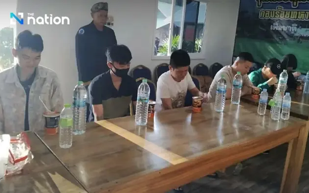 (影) 被泰炸毀電詐園區只是1/10! 網揭園內還有黑熊與獅子 6中人企圖偷渡重返